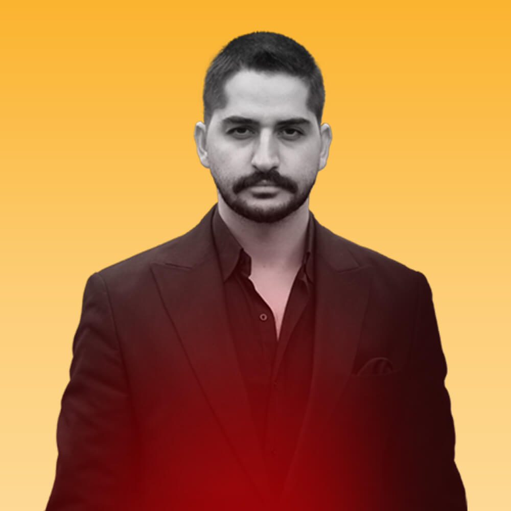 آرمان طاهری مدرس شیمی موسسه فولیتو